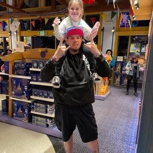 Meet your Posher, Evan